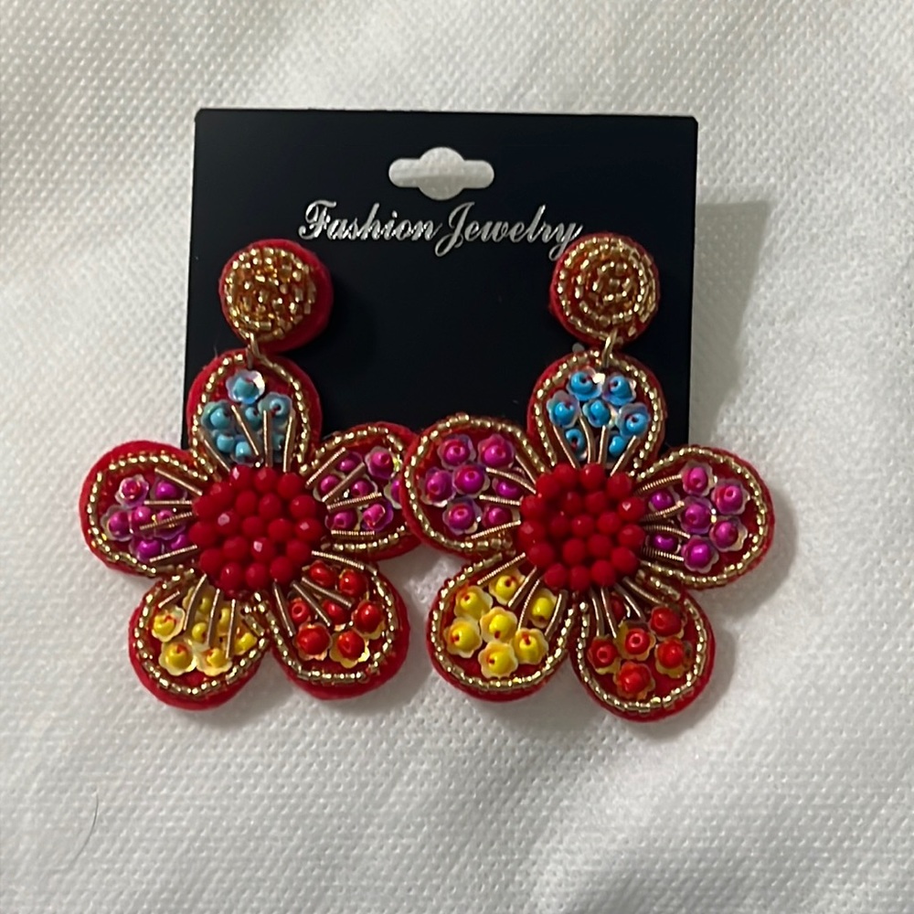 NWT Beaded Flower Earrings